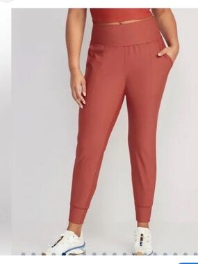 Old Navy | Powersoft Joggers size large
